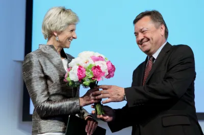 Direktorica največjega slovenskega zdravstvenega doma že dolgo uživa polno podporo ljubljanskega župana Zorana Jankovića. Foto: STA