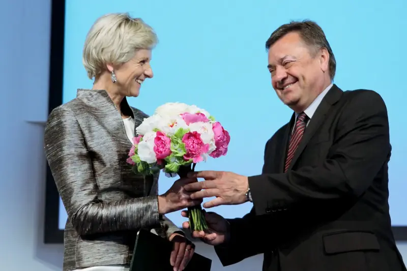 Direktorica največjega slovenskega zdravstvenega doma že dolgo uživa polno podporo ljubljanskega župana Zorana Jankovića. Foto: STA