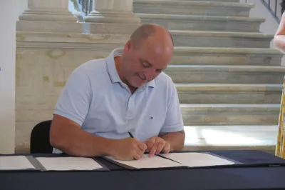 Igor Hrvatin, direktor ZD Koper je dejal, da vodstvo zavoda s 300 zaposlenimi vendar ne more vedeti, s čim vse se ukvarjajo njihovi zaposleni, ko niso v službi. Foto: STA
