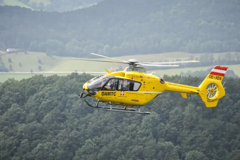 Poklukarje helikopter