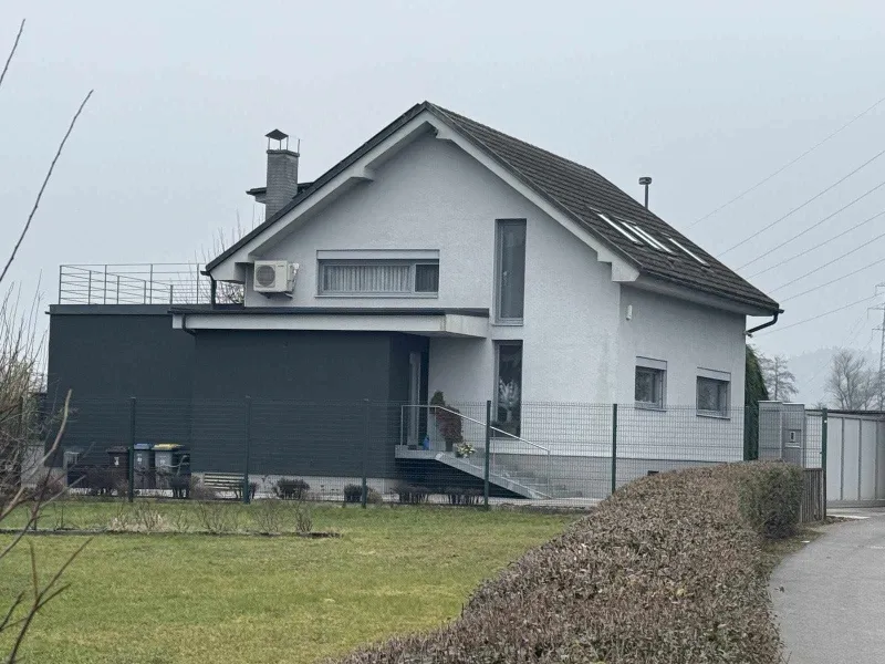 Družinska hiša ministra za finance Klemna Boštjančiča; Foto: uredništvo