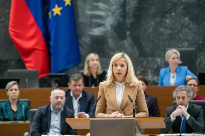 Zloraba parlamentarne preiskovalne komisije je dejstvo, ki bi moralo skrbeti vsakega, ki zagovarja vladavino prava, opozarja nekdanja notranja ministrica Tatjana Bobnar. Foto: STA