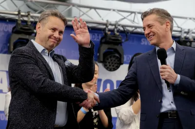 Tomaž Vesel bo zdaj upravičeno vesel; na pikniku Svobode spomladi, ko ga je Robert Golob predstavil kot komisarskega kandidata stranke, je bila njegova dobra volja namreč preuranjena. Foto: STA