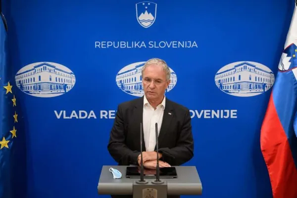 Aleš Hojs, MNZ