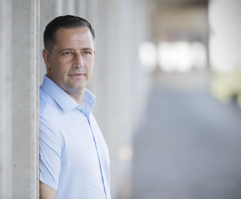 Dean Peršić ne naše klice ne odgovarja. Fotografija: SŽ - objavljena leta 2022 ob članku: Slovenia gaining ground in the logistics industry.