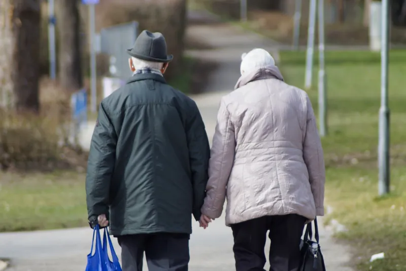 Bodo pokojnine z novo reformo višje tudi za srednji sloj? Lahko bodo tudi nižje.