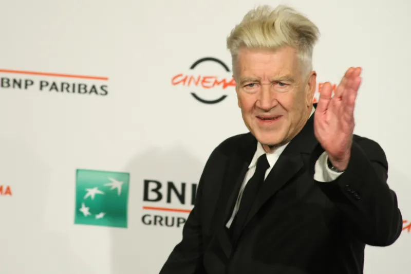 Režiserski stol Davida Lyncha prodan za 91.000 dolarjev