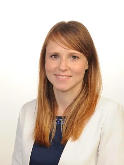 Dr. Sara Seršen, ZVD.