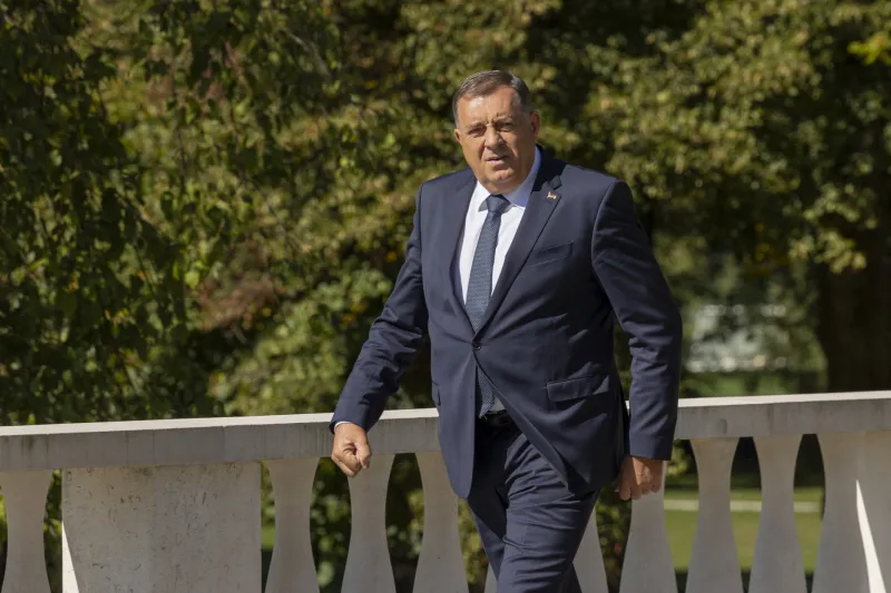 Miloradu Dodiku Slovenija prepovedala vstop v državo. Foto: STA