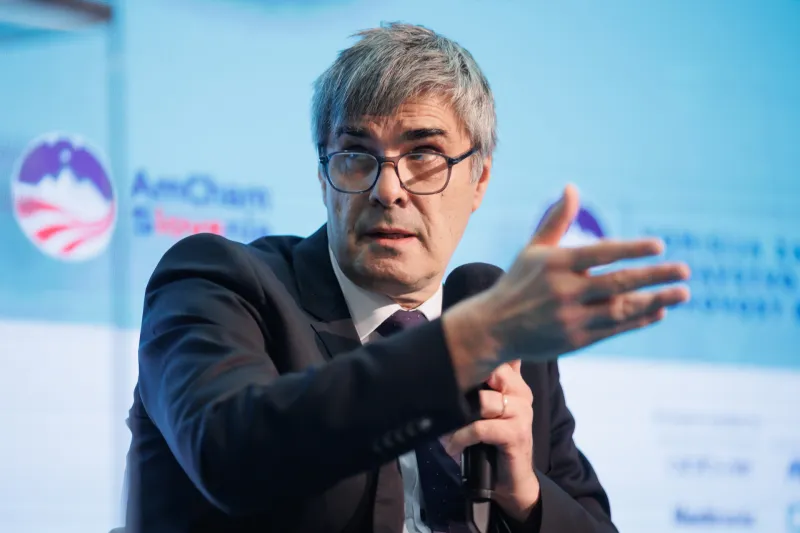 Ljubljana, Hotel Lev.Hibridni AmCham poslovni zajtrk o zdravstvu danes in v prihodnosti.Clan strateskega sveta vlade za prenovo zdravstvenega sistema Dorijan Marusic.