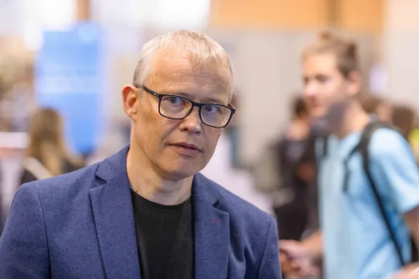 Celje, Celjsko sejmisce.Srecanje vseh gospodarskih ministrov samostojne Slovenije na 54. Mednarodnem obrtnem sejmu v Celju.Nekdanji gospodarski minister Matej Lahovnik.