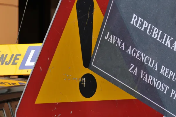 Da v zvezi s tem res poteka kriminalistična preiskava, so nam potrdili tudi na ljubljanski policijski upravi. Foto in montaza: Ziga Zivulovic jr. /Bobo