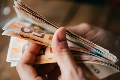 Prostitucija bo v Italiji vključena v uradno statistično in davčno obravnavo. Foto: Canva