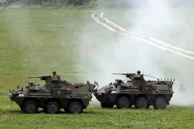 Slovenija, Bohinjska Bela, 25.07.2025, 25.julij.2025 Voja&scaron;ki tabor 2025, vojska, voja&scaron;ka vozila, vojak, helikopter, patria, krpan, voja&scaron;ko vozilo, Borut Sajovic Foto:Borut Živulović/F.A.Bobo
