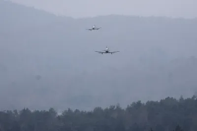Piloti bodo nizko letenje izvajali z letali PC-9M Hudournik v &scaron;tirih smereh, vzleteli in pristali pa bodo na letali&scaron;ču Cerklje ob Krki. Foto:Borut Živulović/Bobo