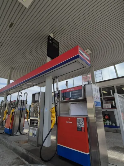 Črpalka brez goriva. Ena črpalka le za dizel za tovornjake. Foto: Uredni&scaron;tvo