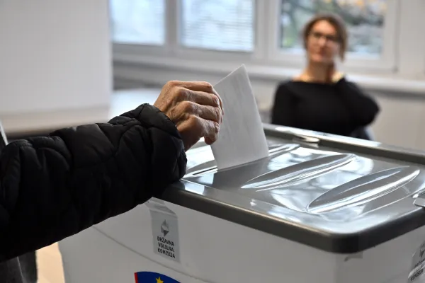 Že veste, komu boste oddali svoj glas na prihajajočih državnozborskih volitvah?  Foto: Žiga Živulović Jr./F.A.Bobo