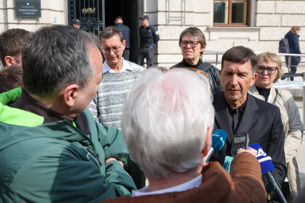 Slovenija, Ljubljana, 10.03.2026, 10.marec 2026Javna obravnava tožbe, s katero pobudniki izpodbijajo veljavnost lanskega referenduma o pravici do pomoči pri prostovoljnem končanju življenja,družba, Bogdan Bi&scaron;čak Foto: Marko Vavpotič/F.a.Bobo