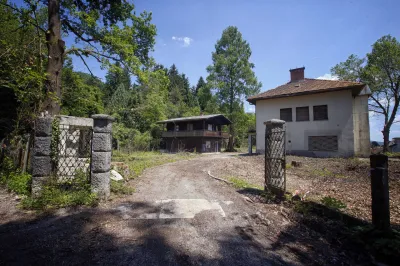 Slovenija, Tacen, 10.06.2019, 10. junij 2019Hisa v kateri je zivel Edvard Kardelj, arhitektura, Republiski stab za Teritorialno obrambo, zgodovina ilustracijaFoto: Borut Zivulovic/Bobo