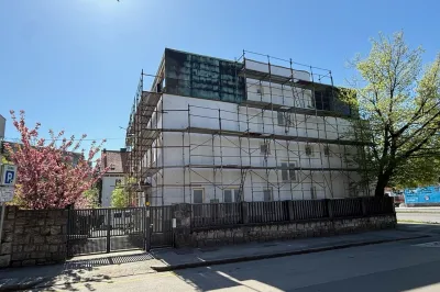 Vilo je leta 1932 zgradila družina Moskovič. Po prenovi bo tam sedež finančne družbe KD Group. 