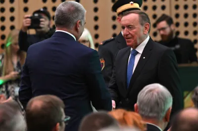 Slovenija, Brdo pri Kranju, 20.10.2025, 20. oktober 2025Vrh slovenskega gospodarstva, razprava o prihodnjem gospodarskem razvoju Slovenije, govor predsednica republike Nataša Pirc Musar, Jože Colarič vročitev državnega odlikovanja zlati red za zasluge za izjemne zasluge pri razvoju slovenskega gospodarstva in farmacevtske industrije, predsednik GZS Tibor Šimonka, Vesna Nahtigal, ministri, Luka Mesec, Matjaž Han, Marko Lotrič, Igor Papič Foto:Žiga Živulović jr./F.A.Bobo