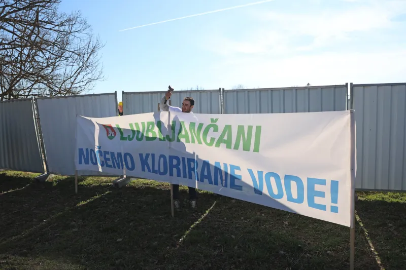 Slovenija, Ljubljana 17.03.2023, 17. marec 2023,Protest kmetov, lastnikov zemlji?? proti gradnji kanalizacijskega kanala C0. protest dru?ba, ekologijaFoto:Borut ?ivulovi?/BOBO