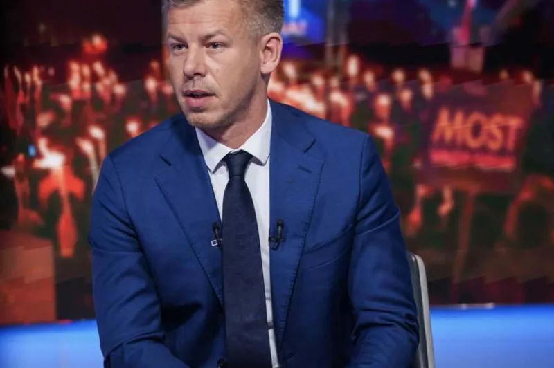 peter madyar, facebook