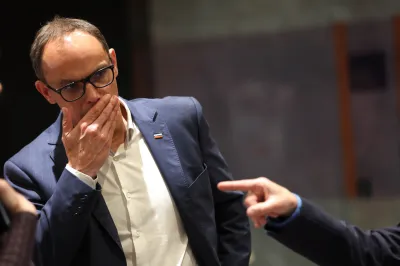 Slovenija, Ljubljana, 10.04.2026, 10. april 2026Ustanovna seja novega sklic DZ, imenovanje predsednika in podpredsednika mandatno-volilne komisije, seja mandatno-volilne komisije DZ, potrjevanje mandata poslancem in volitve  predsednika DZ, Jernej Vrtovec,An?e Logar Foto: Borut ?ivulovi? /F.A.Bobo