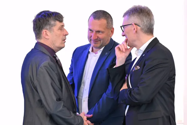 Slovenija, Ljubljana, 24.02.2026, 24. februar 2024Predstavitev, Krepitev odpornosti Slovenije skozi regijske prehranske verige, ministrstvo za kmetijstvo, gozdarstvo in prehrano ter za obrambo, predstavitev modela delovanja sistema regijskih prehranskih verig, kmetijska ministrica Mateja Čalu&scaron;ić, obrambni minister Borut Sajovic, Žiga Debeljak, Damir Crnčec, Ma&scaron;a Žagar, Ale&scaron; KuharFoto:Žiga Živulović jr./F.A.Bobo