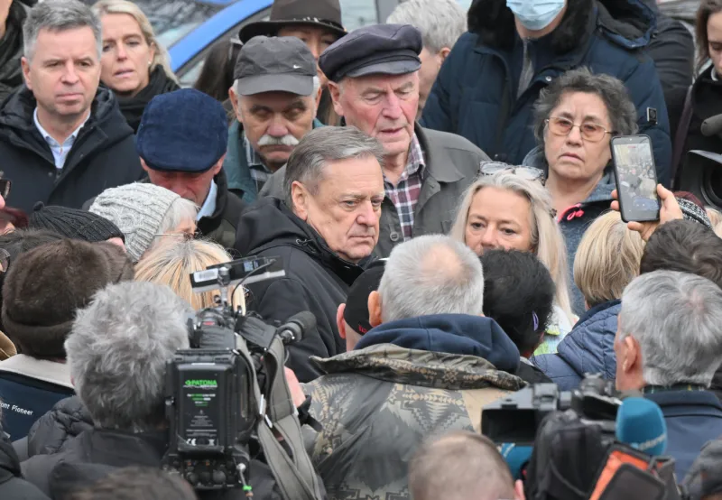 Zoran Janković v &Scaron;tepanjskem naselju. Foto: Žiga Živulović jr./F.A.Bobo