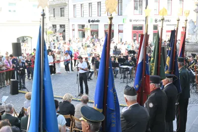 Slovenija, Ljubljana, 21.09.2025, 21. september 2025Pohod ob mednarodnem dnevu miru v spremstvu Orkestra Slovenske policije. Družba, ljudje, veterani, praporščakiFoto:Žiga Živulović jr./F.A.Bobo