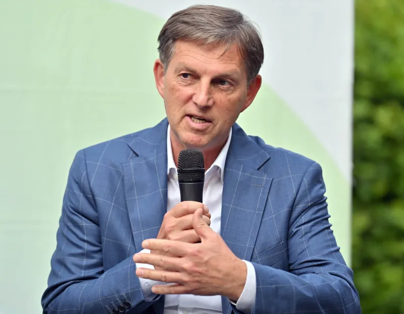 Slovenija, Ljubljana, 05.06.2025, 5.junij 2025Okrogla miza Platforma Sodelovanja stranke Demokrati. politika, An?e Logar, Eva Irgl, Miro Cerar, Andrej Avbelj, Foto: Igor Kupljenik /F.A.Bobo