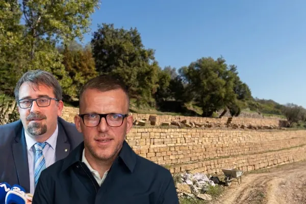Poslanec Mijič in župan Beočanin