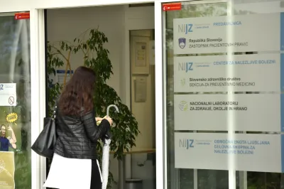 Slovenija Ljubljana 10.06.2020 10. junij 2020 Stavba, sedež, NIJZ, Nacionalni in&scaron;titut za javno zdravje, Slovensko javno zdravstvo, arhitektura, Zalo&scaron;ka cesta 29Foto: Žiga Živulovič jr./BOBO 