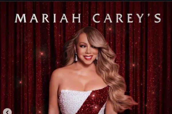 Mariah Carey gre na turnejo. 