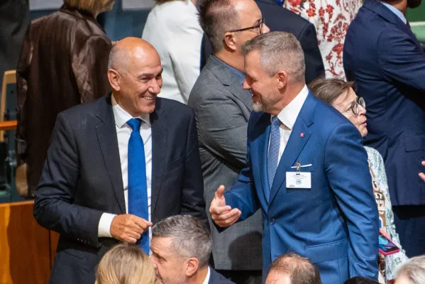Janez Jan&scaron;a pravi, da je Trump sprejel njegovo povabilo in obljubil, da pride. Foto: Danijel Kovačič Grmek/Kabinet predsednika Vlade Republike Slovenije