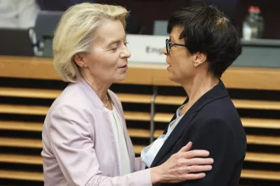 Predsednica Evropske komisije Ursula von der Leyen in evropska komisarka za &scaron;iritev Marta Kos. Foto: STA