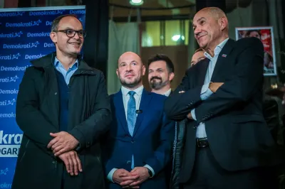 Predstavniki strank SDS, NSi, SLS in Fokus ter Demokrati v pricakovanju rezultatov zakonodajnega referenduma o noveli zakona o parlamentarni preiskavi ter treh posvetovalnih referendumov.Predsednik Demokratov Anze Logar, predsednik NSi Jernej Vrtovec in predsednik SDS Janez Jansa.Foto: STA