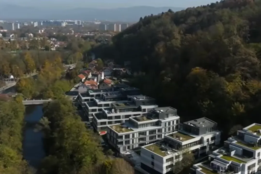Novi zapleti v elitni soseski Devana Park: prebivalci v strahu