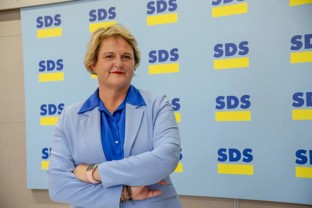 Novi politični spopad: sds razburila še italijansko manjšino