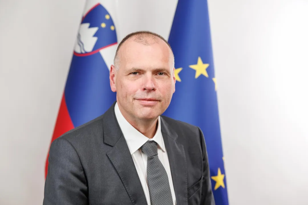 Začel veljati zakon o Skoku