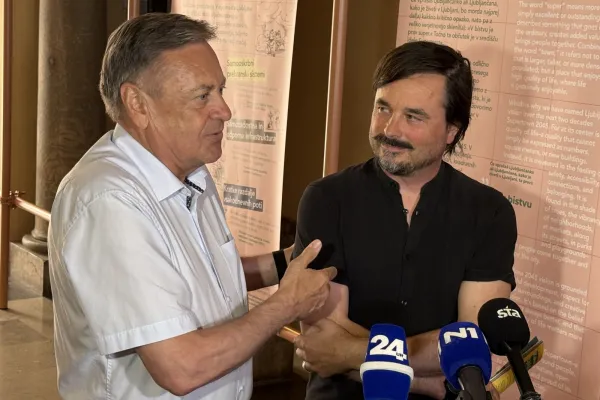 . Rok Žnidar&scaron;ič je namreč funkcijo mestnega svetnika nastopil 12. 12. 2022, občino pa je o omejitvah poslovanja s podjetjem REED GROUP seznanil 25. 1. 2023, ko je nastopil &scaron;e funkcijo podžupana. Foto: STA
