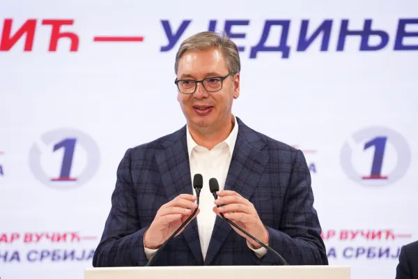 V Srbiji so danes potekale predcasne parlamentarne volitve.Nekdanji srbski predsednik in vodja liste Zdruzena Srbija Aleksandar Vucic je priznal poraz na volitvah.Foto: STA